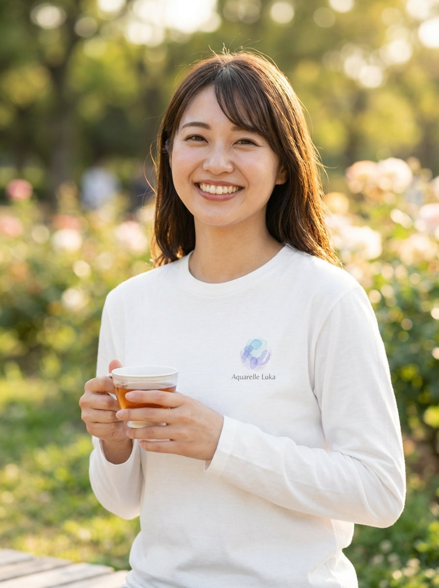 ガラスの向こう、秘密の小部屋｜ユニセックス ロングＴシャツ
